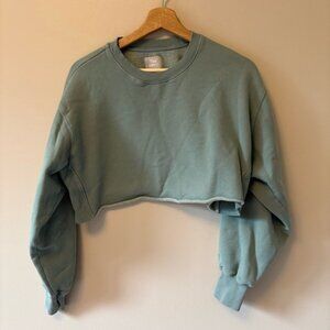 Aritzia TNA Cozy Fleece Cropped Sweater
